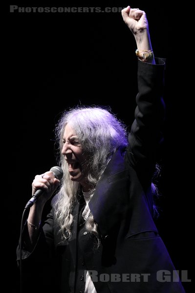 PATTI SMITH - 2021-10-08 - PARIS - Grand Rex - 